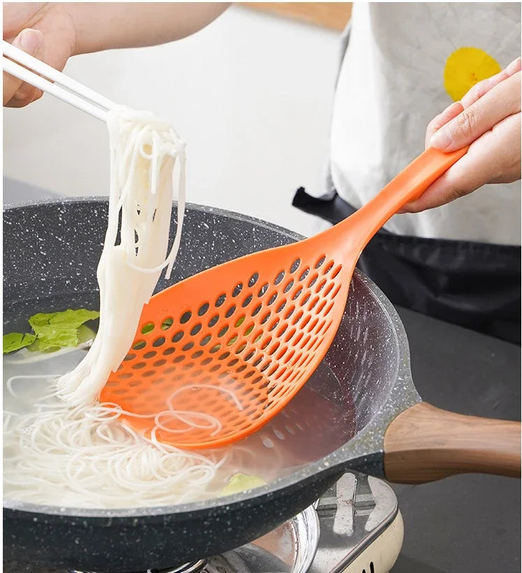 1pc Large Nylon Food Strainer Spoon.