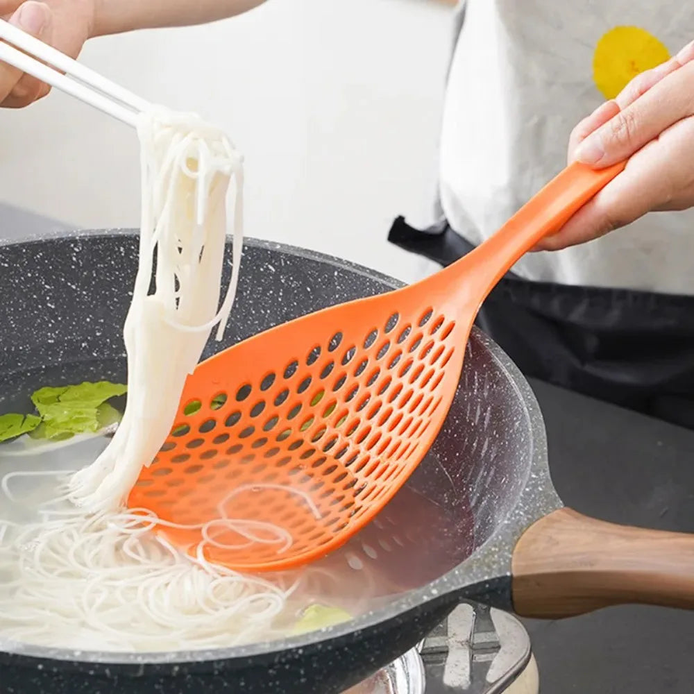 1pc Large Nylon Food Strainer Spoon.